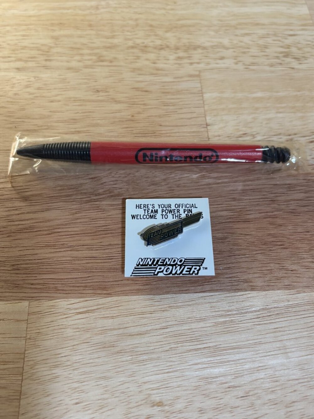 Nintendo Power Lapel Pin.  Nintendo Ink Pen. New.